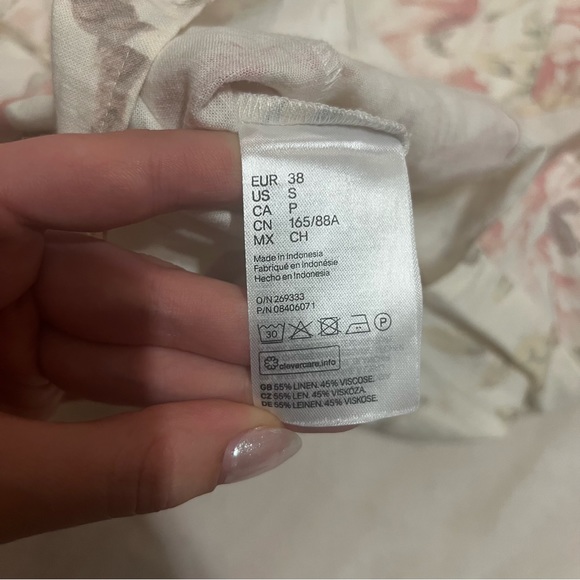 Linen blend milk maid puff sleeve blouse - Picture 2 of 4